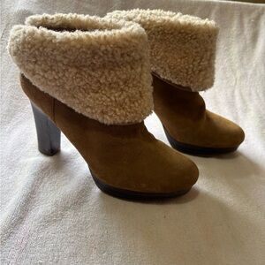 UGG: Dandylion Brown Suede Heeled Ankle Boots
